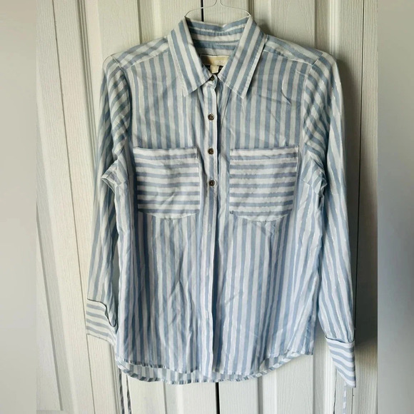 Michael Kors Button Front Collared Shirt Pale Chambray Stripes w/ GOLD METALLIC - Picture 1 of 6